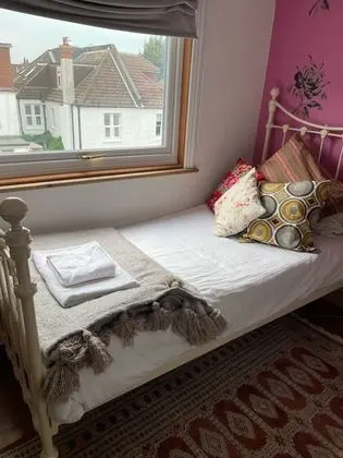 Ev (4 Bedrooms)