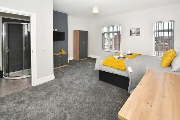Superior Tek Büyük Yataklı Oda, Banyolu/Duşlu (With TV)