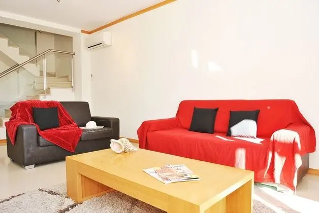 Apart Daire, 2 Yatak Odası, Havuz Kullanımı, Deniz Manzaralı