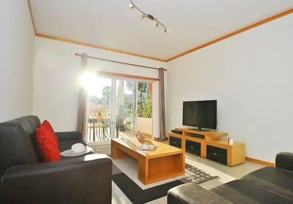 Apart Daire, 2 Yatak Odası, Havuz Kullanımı, Havuz Manzaralı