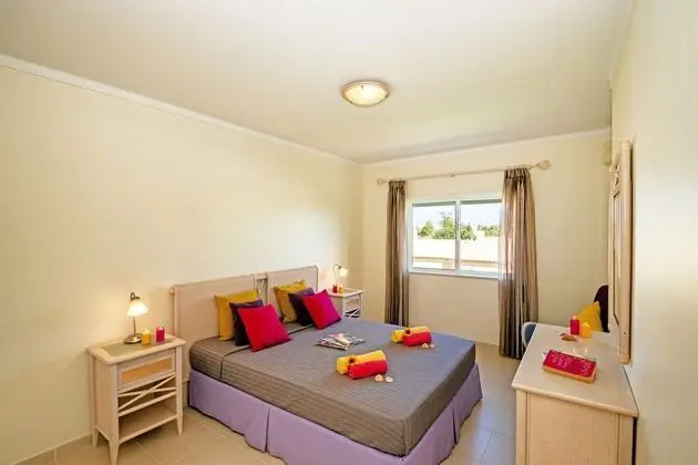 Apart Daire, 4 Yatak Odası, Havuz Kullanımı, Havuz Manzaralı