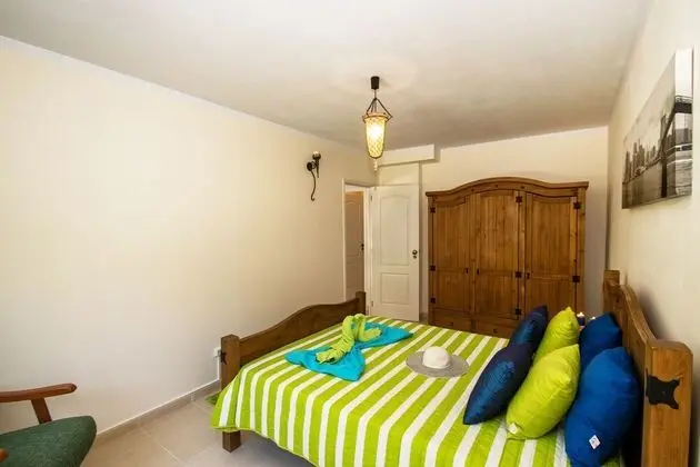 Apart Daire, 4 Yatak Odası, Havuz Kullanımı, Havuz Manzaralı