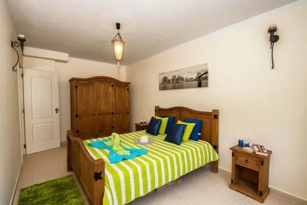 Apart Daire, 4 Yatak Odası, Havuz Kullanımı, Havuz Manzaralı