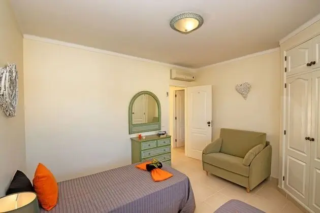 Apart Daire, 4 Yatak Odası, Havuz Kullanımı, Havuz Manzaralı