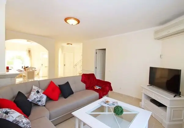 Apart Daire, 4 Yatak Odası, Havuz Kullanımı, Havuz Manzaralı