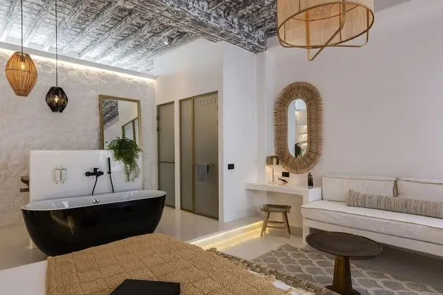 Süit, 1 Büyük (Queen) Boy Yatak ve Çekyat, Balkon, Şehir Manzaralı
