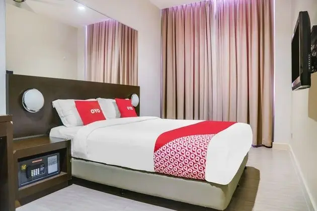 Deluxe Tek Büyük Yataklı Oda