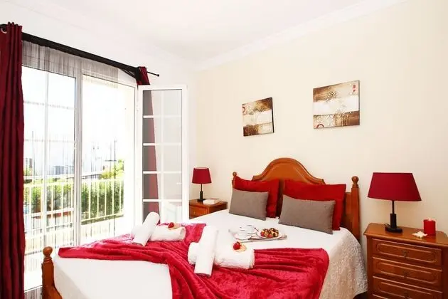 Apart Daire, 5 Yatak Odası, Havuz Kullanımı, Havuz Manzaralı