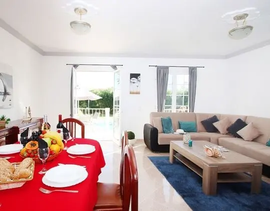 Apart Daire, 5 Yatak Odası, Havuz Kullanımı, Havuz Manzaralı