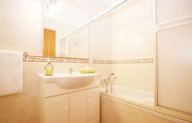 Apart Daire, 5 Yatak Odası, Havuz Kullanımı, Havuz Manzaralı