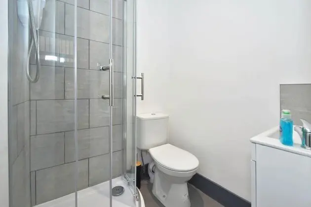 Superior Tek Büyük Yataklı Oda, Banyolu/Duşlu (With TV)