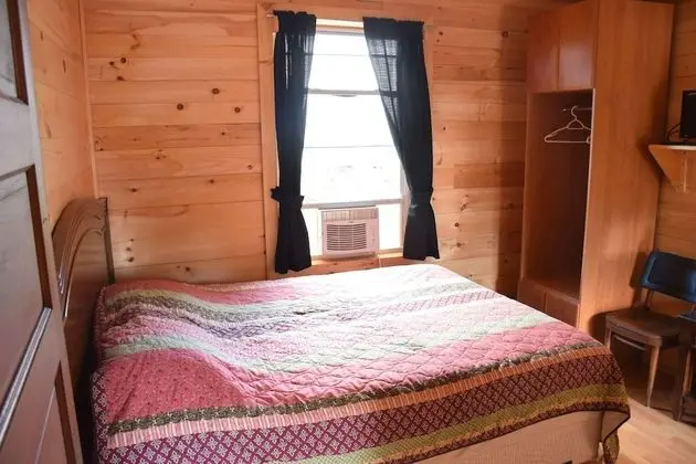 Standard Oda, 1 Büyük (Queen) Boy Yatak