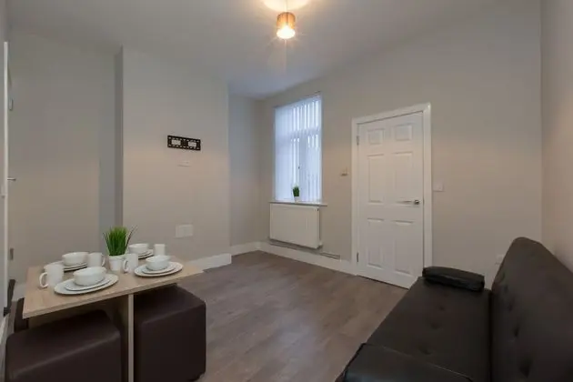 Ev, Özel Banyo (4 Bedroom)