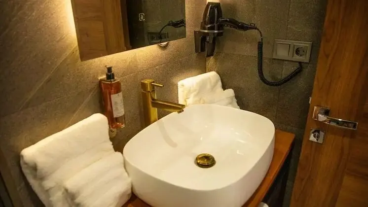 Deluxe Tek Büyük Yataklı Oda, 1 En Büyük (King) Boy Yatak, Şehir Manzaralı