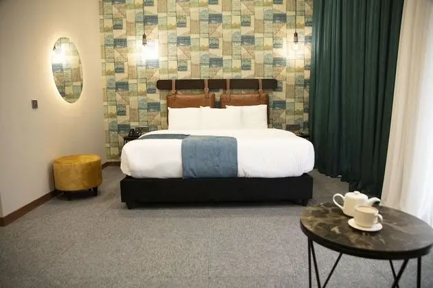 Junior Tek Büyük Yataklı Oda, 1 En Büyük (King) Boy Yatak, Balkon, Şehir Manzaralı
