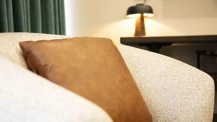 Junior Tek Büyük Yataklı Oda, 1 En Büyük (King) Boy Yatak, Balkon, Şehir Manzaralı