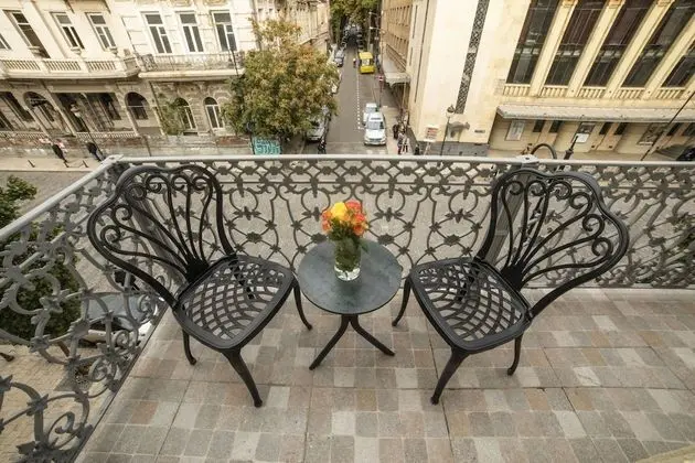 Junior Tek Büyük Yataklı Oda, 1 En Büyük (King) Boy Yatak, Balkon, Şehir Manzaralı