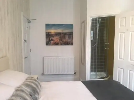Tek Büyük Yataklı Oda, Banyolu/Duşlu
