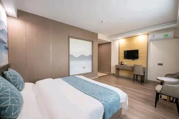 Deluxe Tek Büyük Yataklı Oda
