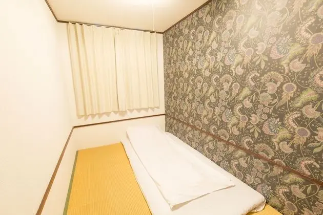 Tek Kişilik Oda, Japon Şiltesi, Sigara İçilmez (No A/C, No Heater)