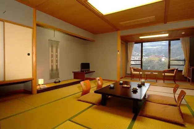 Traditional Oda (Japanese-Style Room)