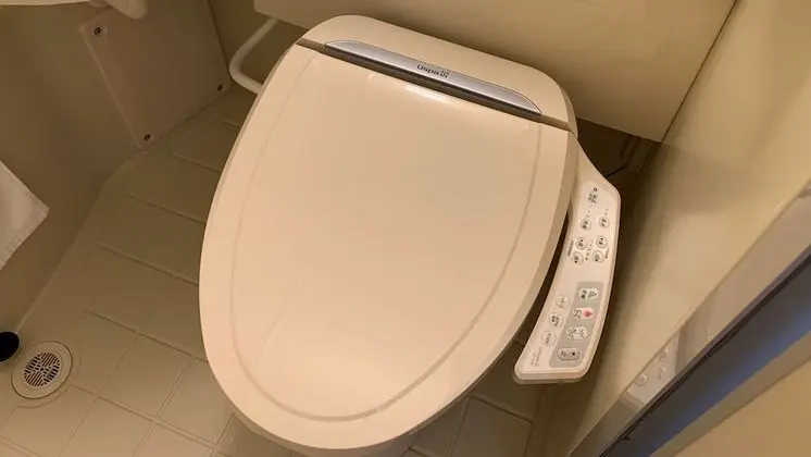 Tek Kişilik Oda, Sigara İçilmez