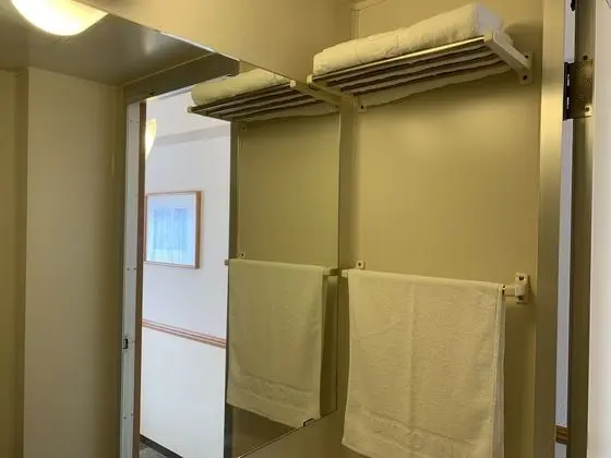 Standard Tek Kişilik Oda, Sigara İçilebilir