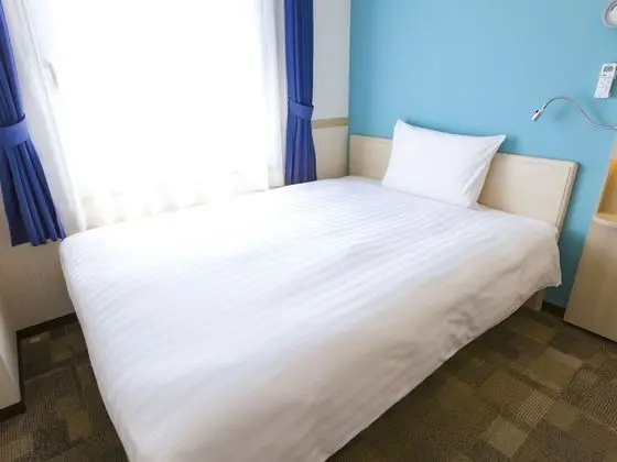 Tek Kişilik Oda, Sigara İçilebilir