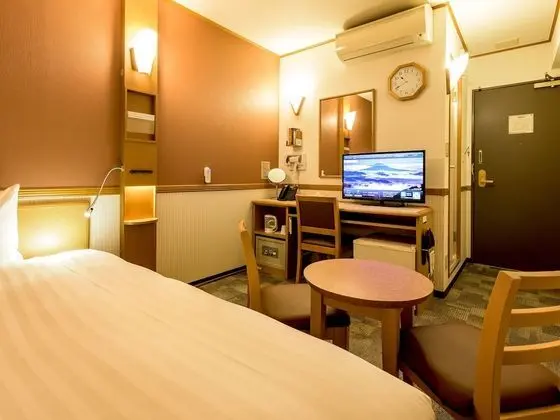 Deluxe Tek Kişilik Oda, Sigara İçilebilir