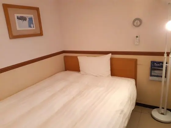 Tek Kişilik Oda, Sigara İçilebilir