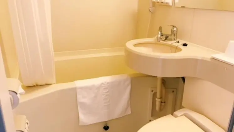 Basic Tek Kişilik Oda, Sigara İçilebilir