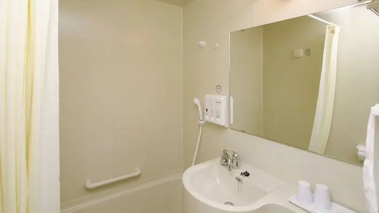 Standard Tek Kişilik Oda, Sigara İçilebilir