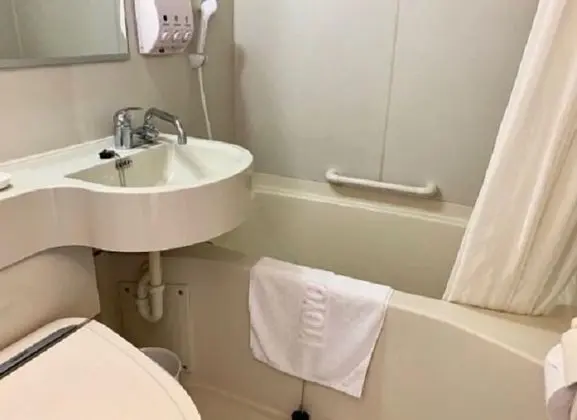 Tek Kişilik Oda, Sigara İçilebilir