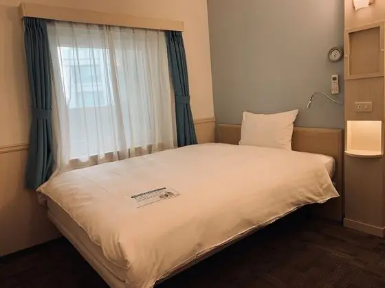 Tek Kişilik Oda, 1 Çift Kişilik Yatak, Sigara İçilmez