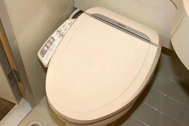 Tek Kişilik Oda, Sigara İçilmez