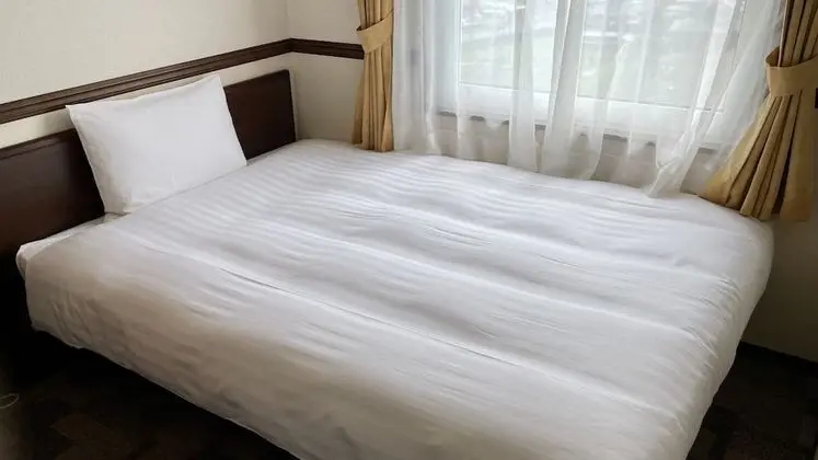 Basic Tek Kişilik Oda, Sigara İçilebilir