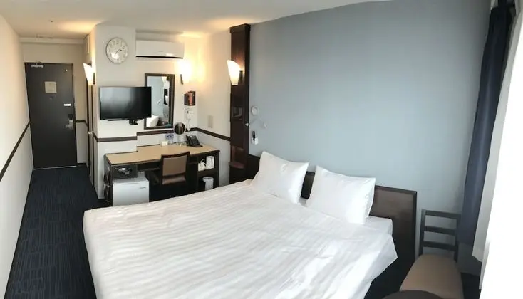 Tek Kişilik Oda, Sigara İçilebilir