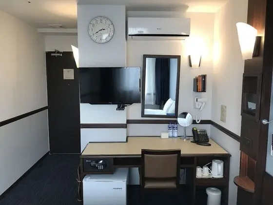 Tek Kişilik Oda, Sigara İçilmez