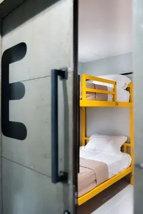 Ortak Ranzalı Oda, Sadece kadınlar için