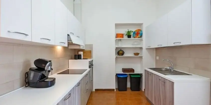 Apart Daire, 5 Yatak Odası