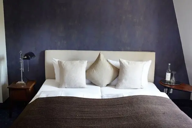 Comfort Tek Büyük Yataklı Oda