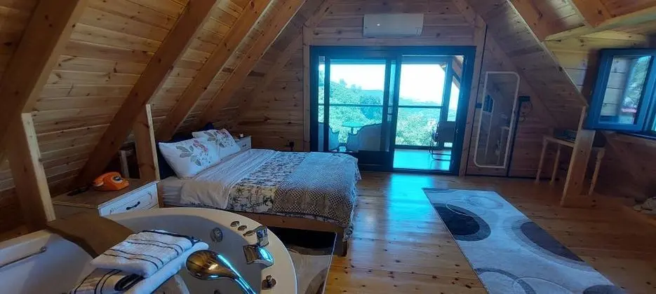 1+1 Bungalov, Deniz ve Doğa Manzaralı, Verandalı