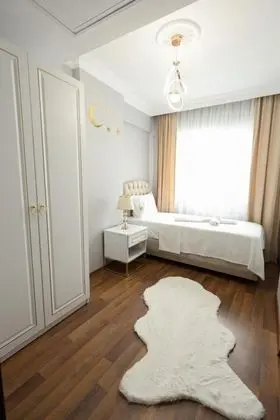 3 + 1 Daire, Bahçe veya Sokak Manzaralı, Balkonlu
