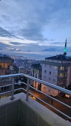 3 + 1 Daire, Deniz Manzaralı, Balkonlu