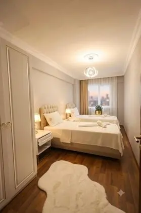 3 + 1 Daire, Deniz Manzaralı, Balkonlu