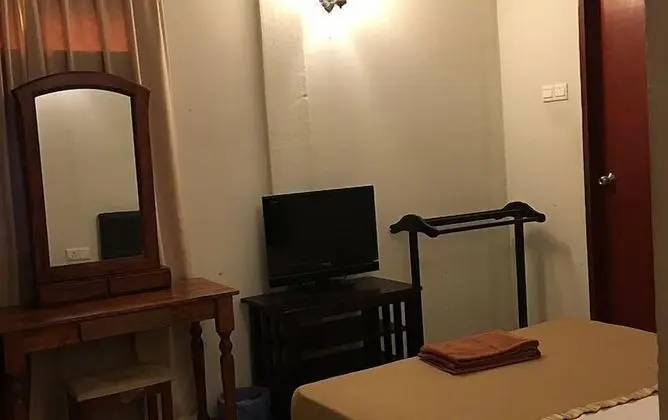 Deluxe Oda, 1 Büyük (Queen) Boy Yatak, Şehir Manzaralı