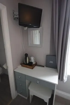Tek Büyük Yataklı Oda, Banyolu/Duşlu