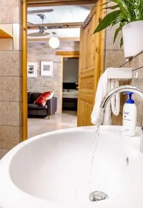 Ev, Bahçe Manzaralı