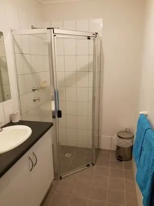 Deluxe Ev