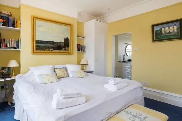 Villa (5 Bedrooms)